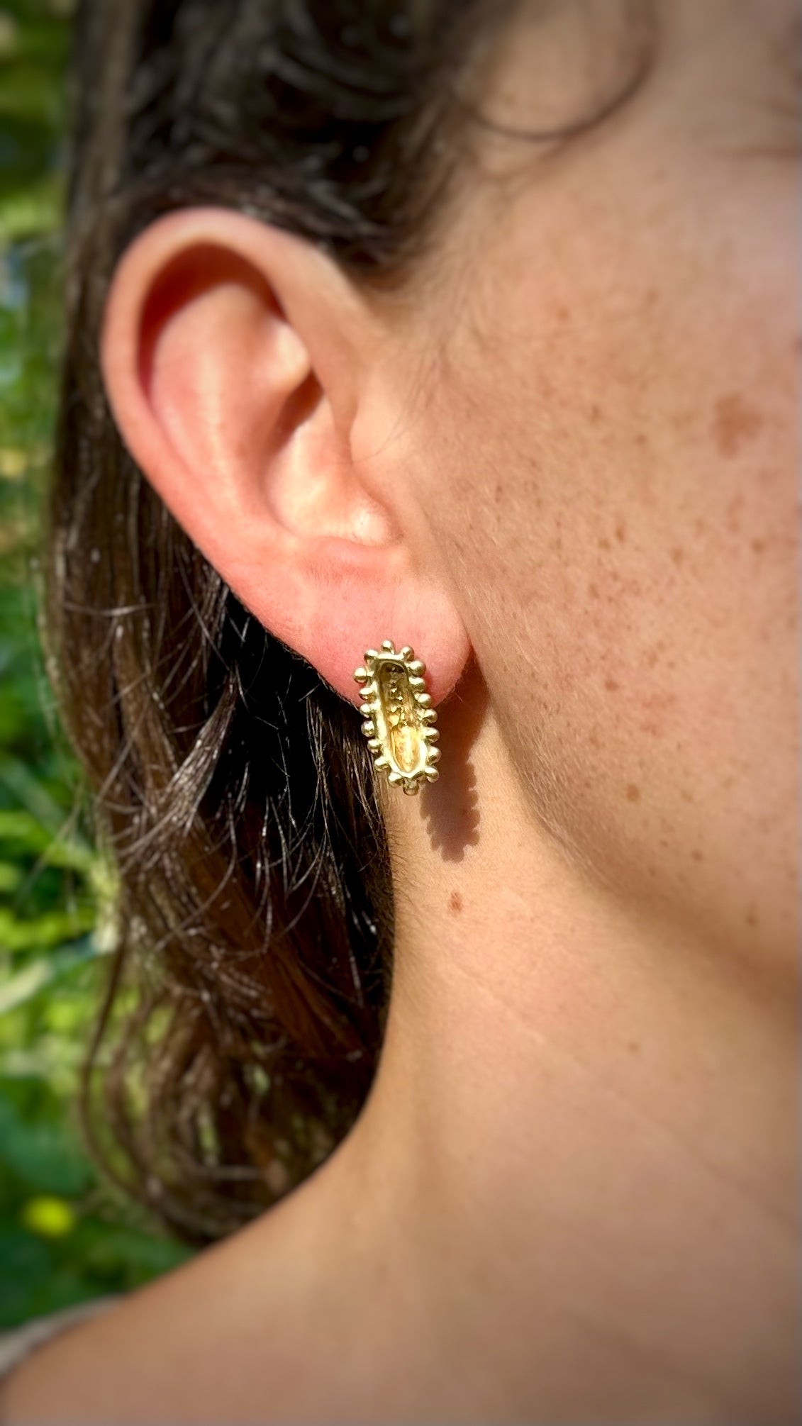 Cell Studs, Bronze